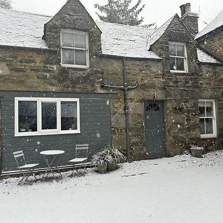 Red Squirrel Cottage Strathtay Екстер'єр фото