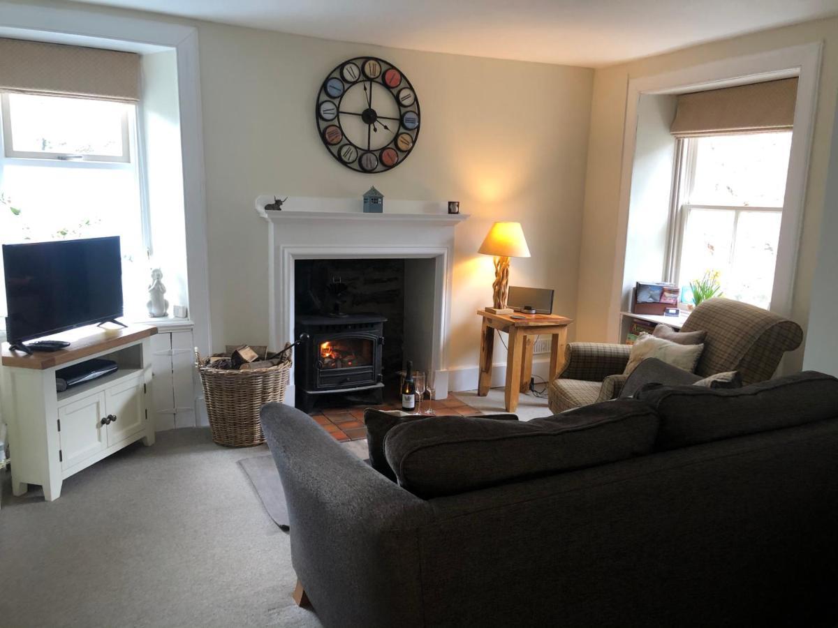 Red Squirrel Cottage Strathtay Екстер'єр фото